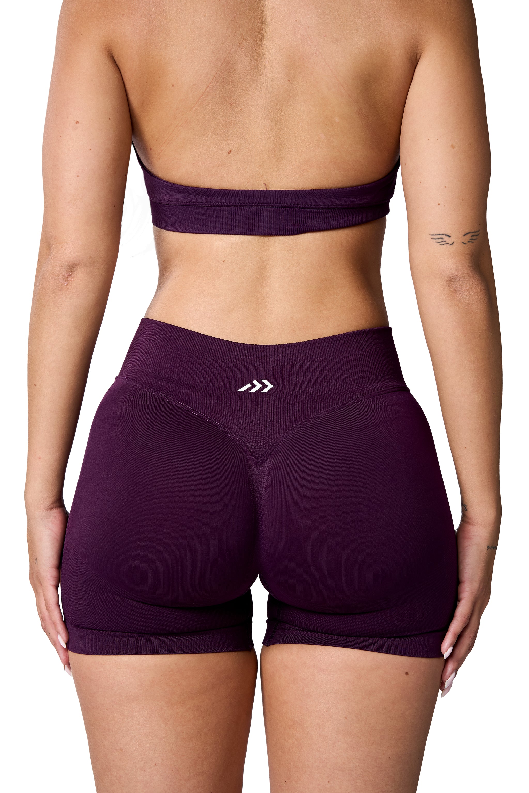 Super Sculpt Seamless Shorts In Grape